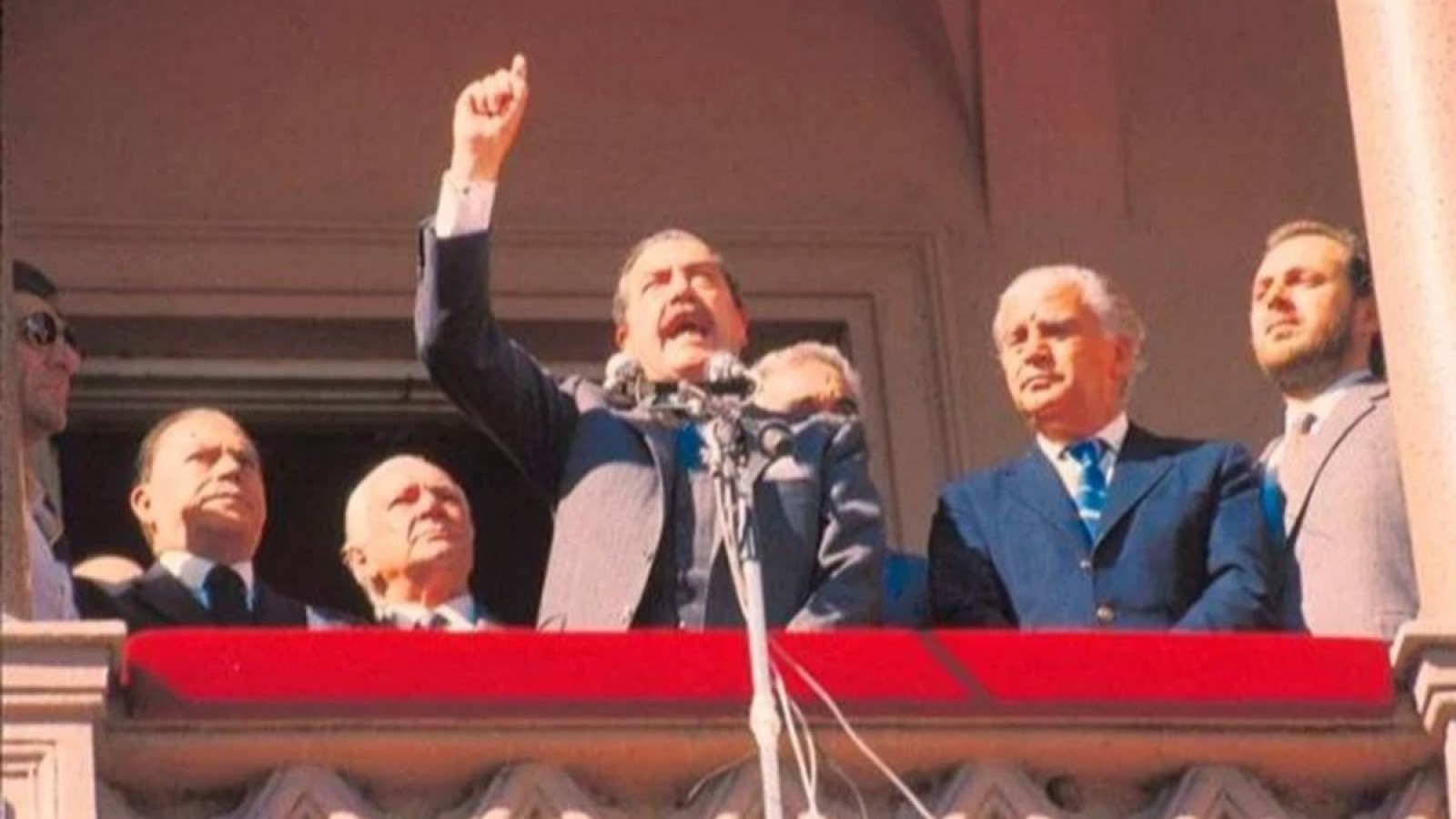 Dispar recordación del ex presidente RAUL ALFONSÍN