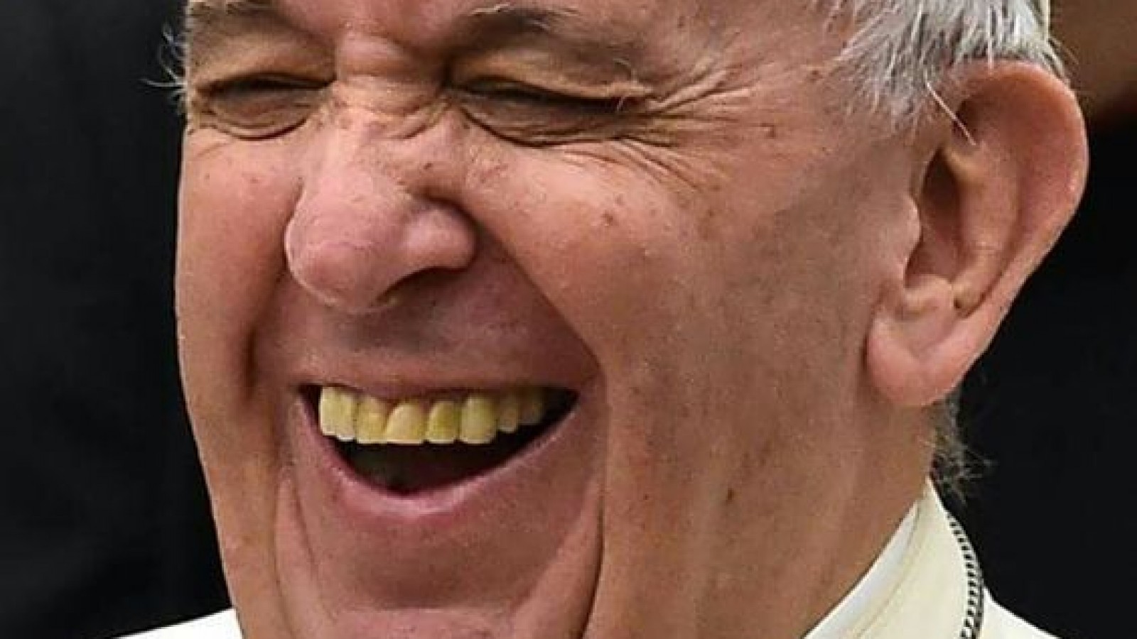 <p>El Papa Francisco comparte su alegría sin ocultamientos <a class="continue" href="https://portada.com.ar/el-papa-francisco/papa-francisco-riendo-2/">Continúa leyendo<span> Papa FRANCISCO</span></a></p>