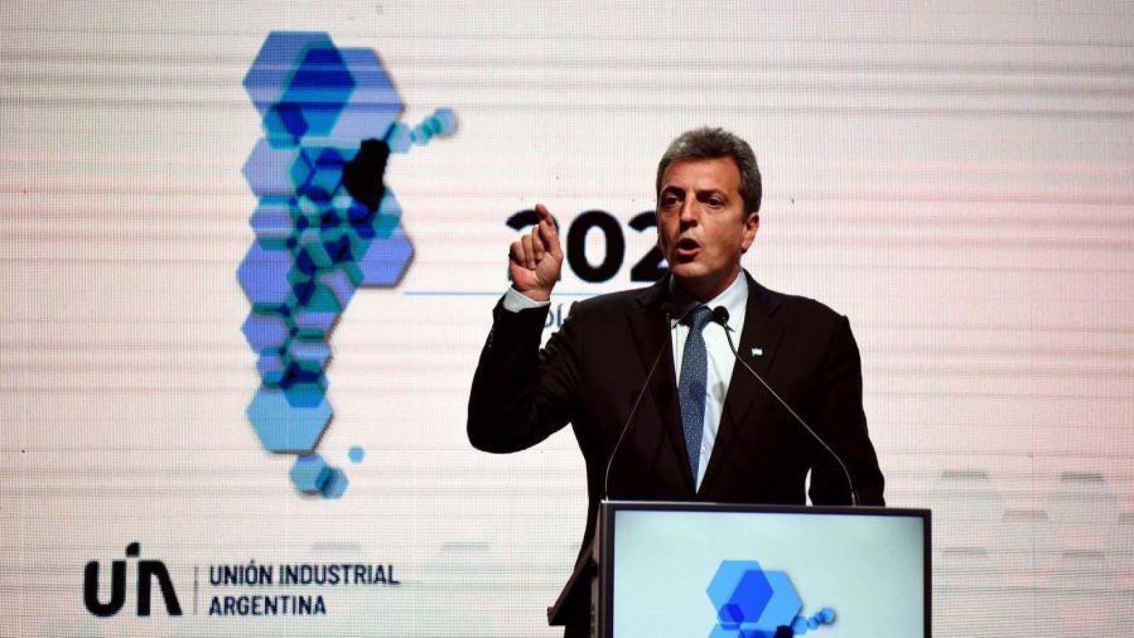 Massa volvió a convocar a un gobierno de unidad nacional