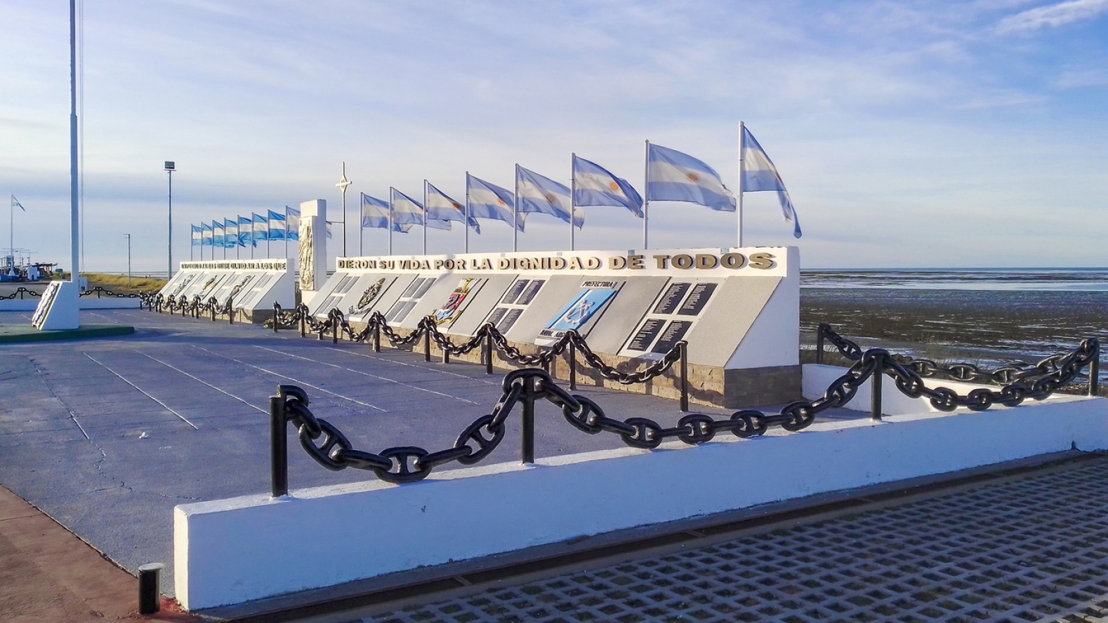 <p>Monumento a Héroes de Malvinas <a class="continue" href="https://portada.com.ar/las-malvinas-tambien-estan-en-la-agenda-de-las-proximas-elecciones/malvinas-war-heroes-monument-rio-grande-argentina/">Continúa leyendo<span> Monumento a Héroes de Malvinas
