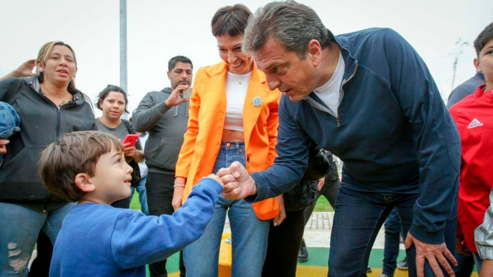 Massa convocó a las y los estudiantes a rebelarse para defender la educación pública