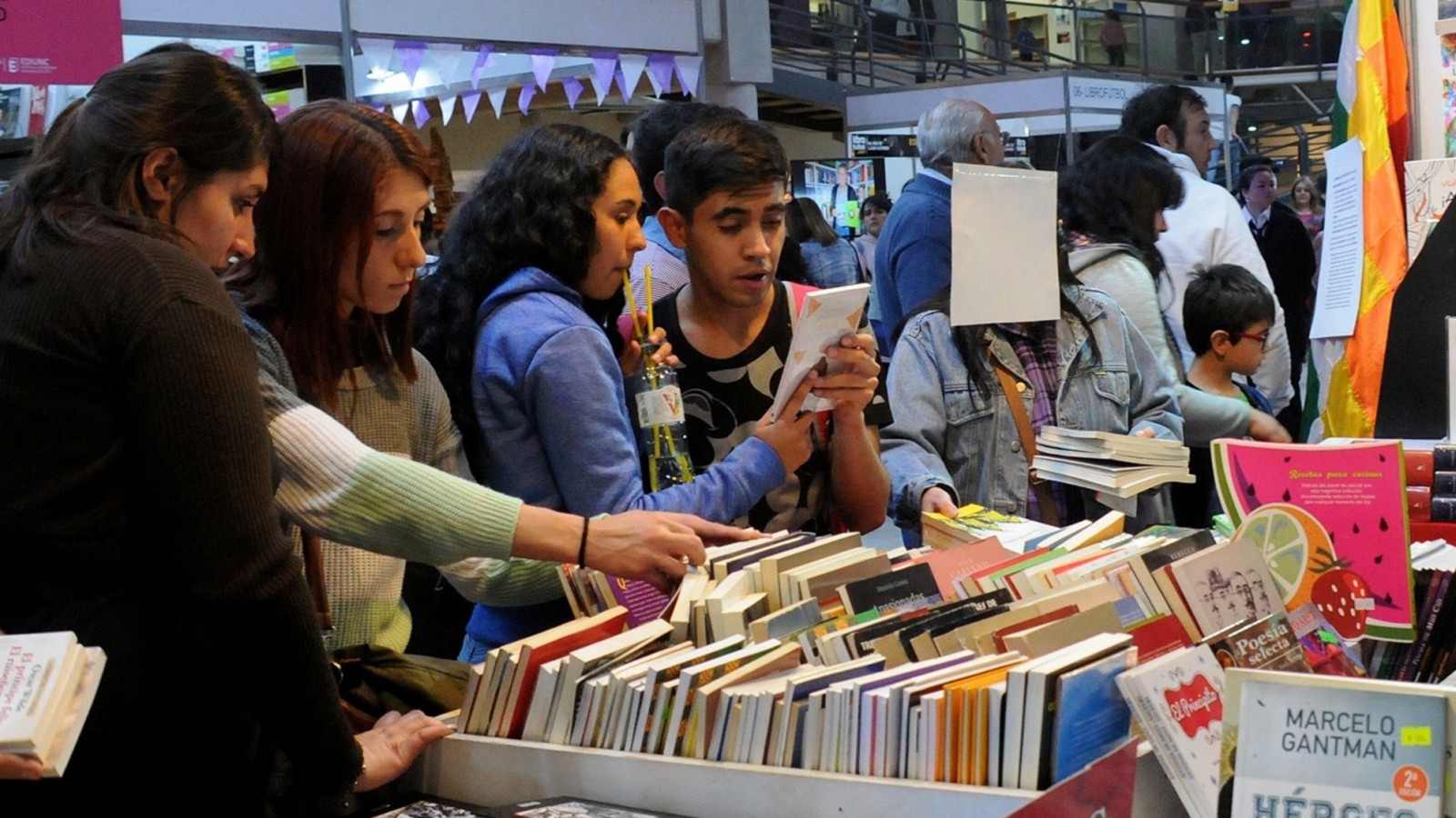 Vuelve la Feria Internacional del Libro en homenaje a los 40 años de democracia