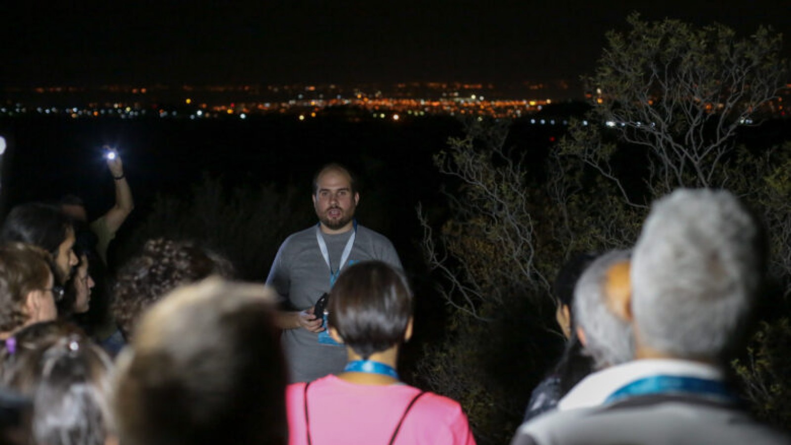 Tour Divisadero Nocturno para recorrer la reserva natural de la Ciudad bajo la luna