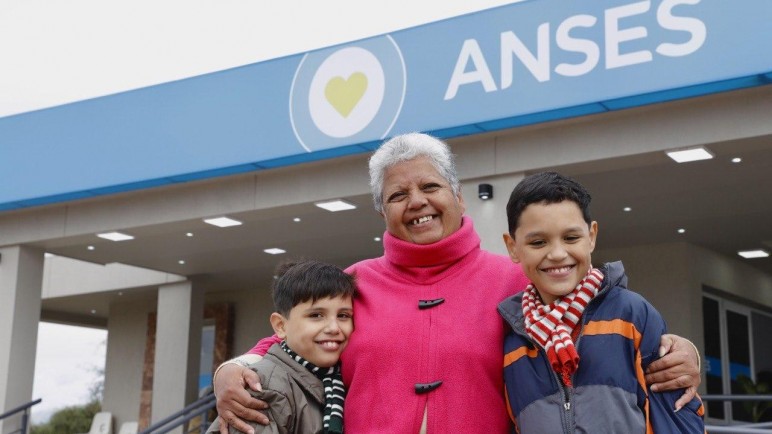 Calendario de pagos ANSES: beneficiarios que cobran hoy lunes 11 de noviembre