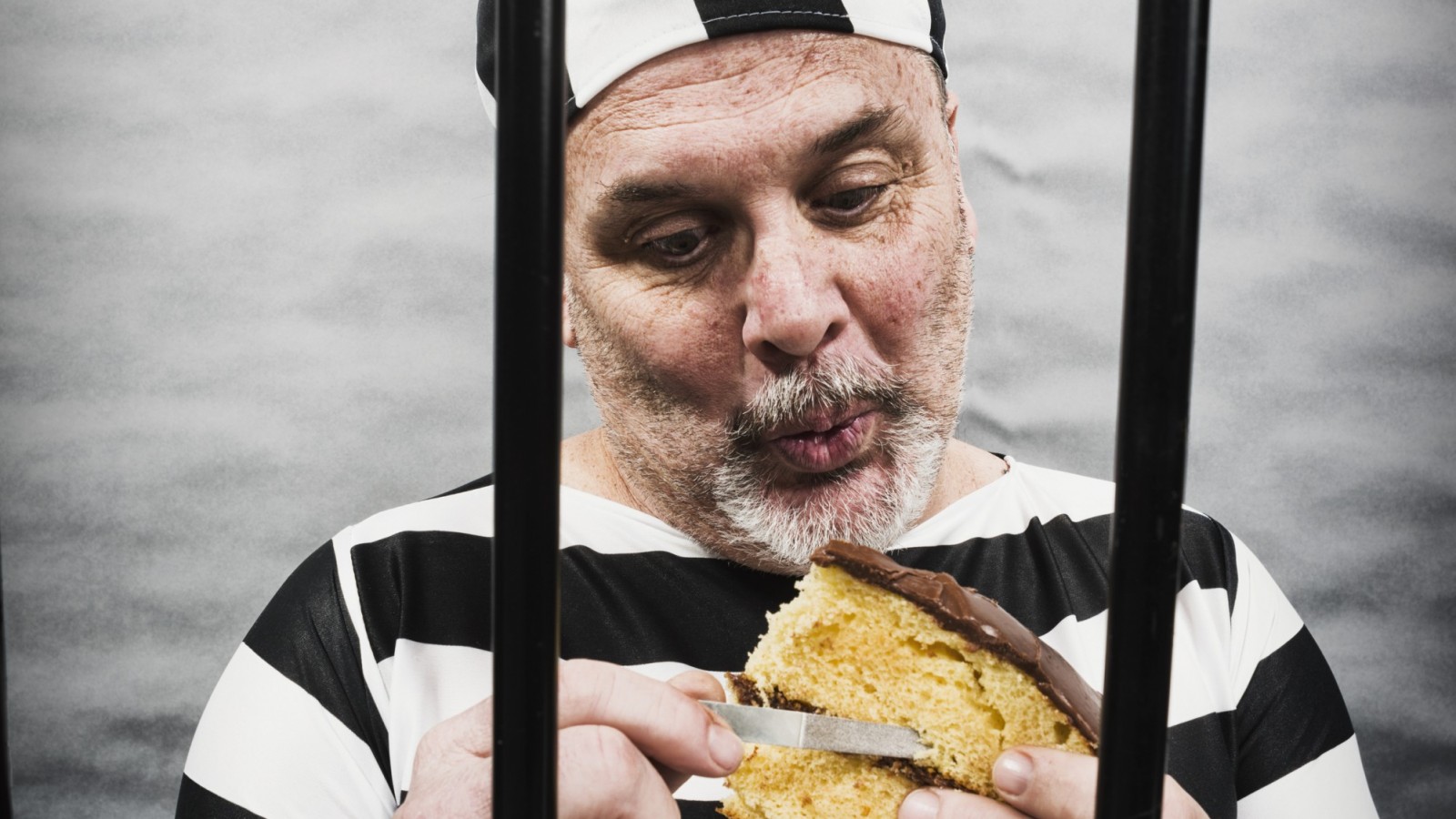 Delincuencia y transparencia empiezan distinto, pero terminan igual