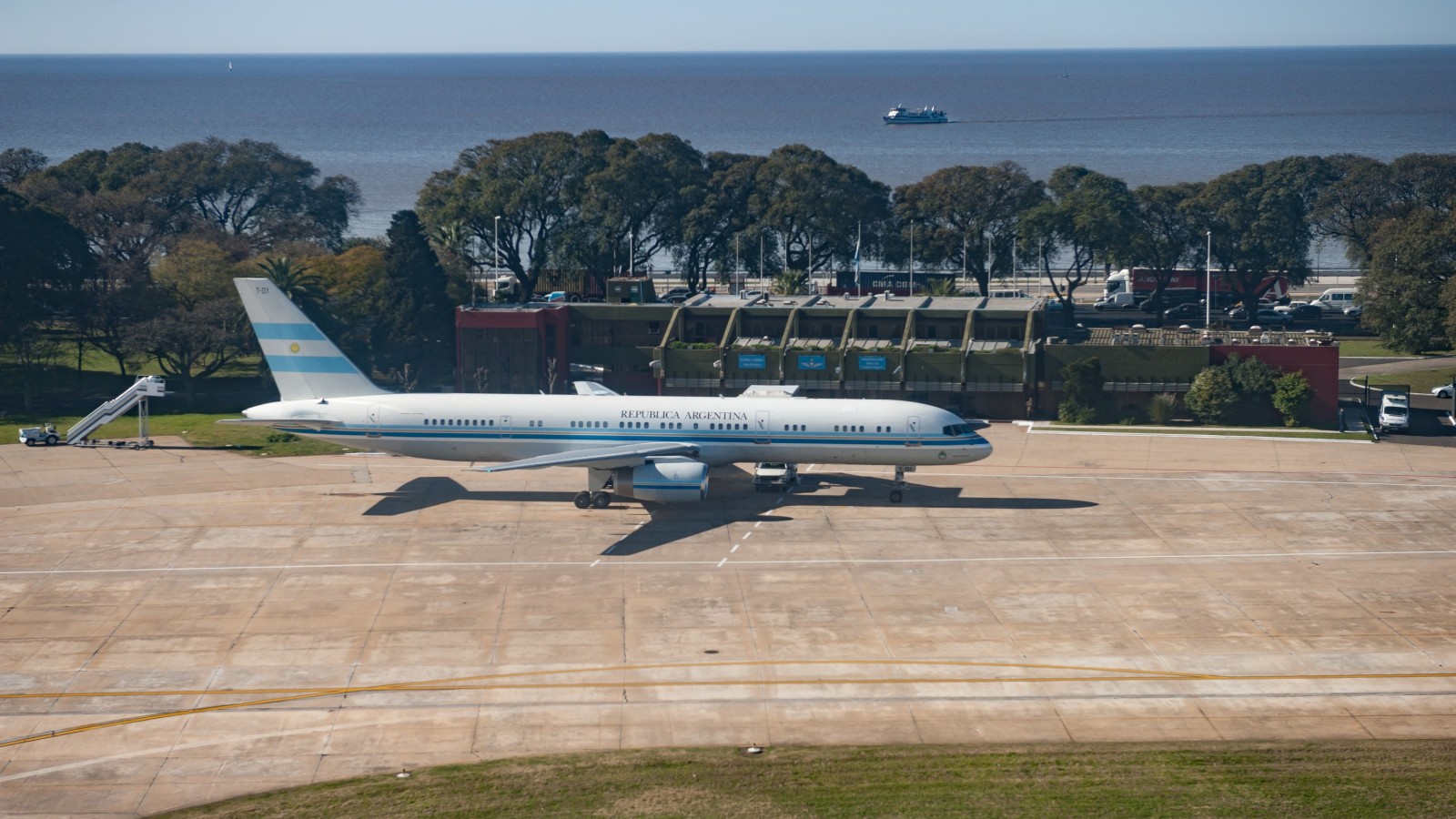 Desatinos y malos recuerdos entre los anuncios del Gobierno Nacional