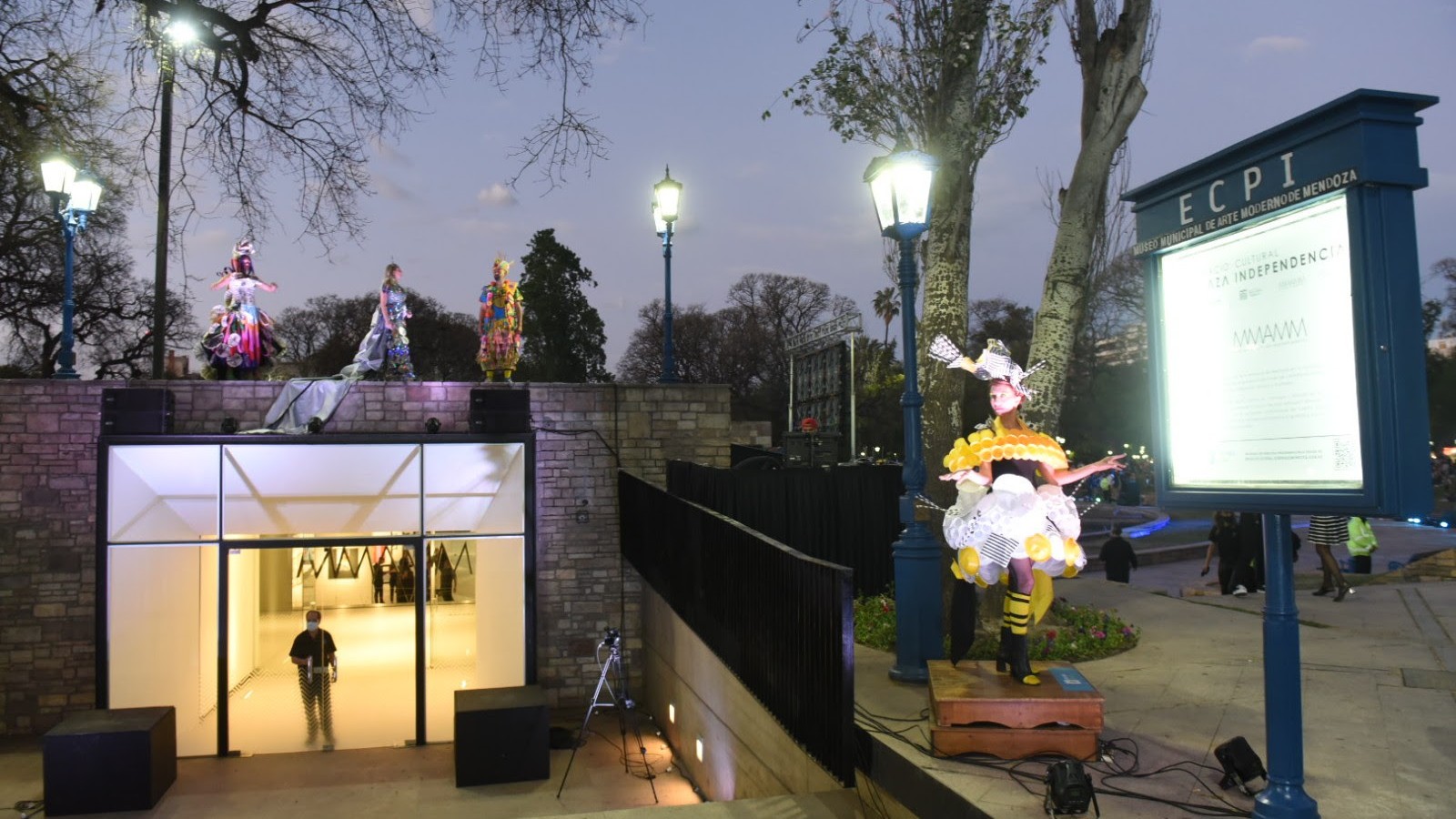 "Postales de verano" en el MMAMM