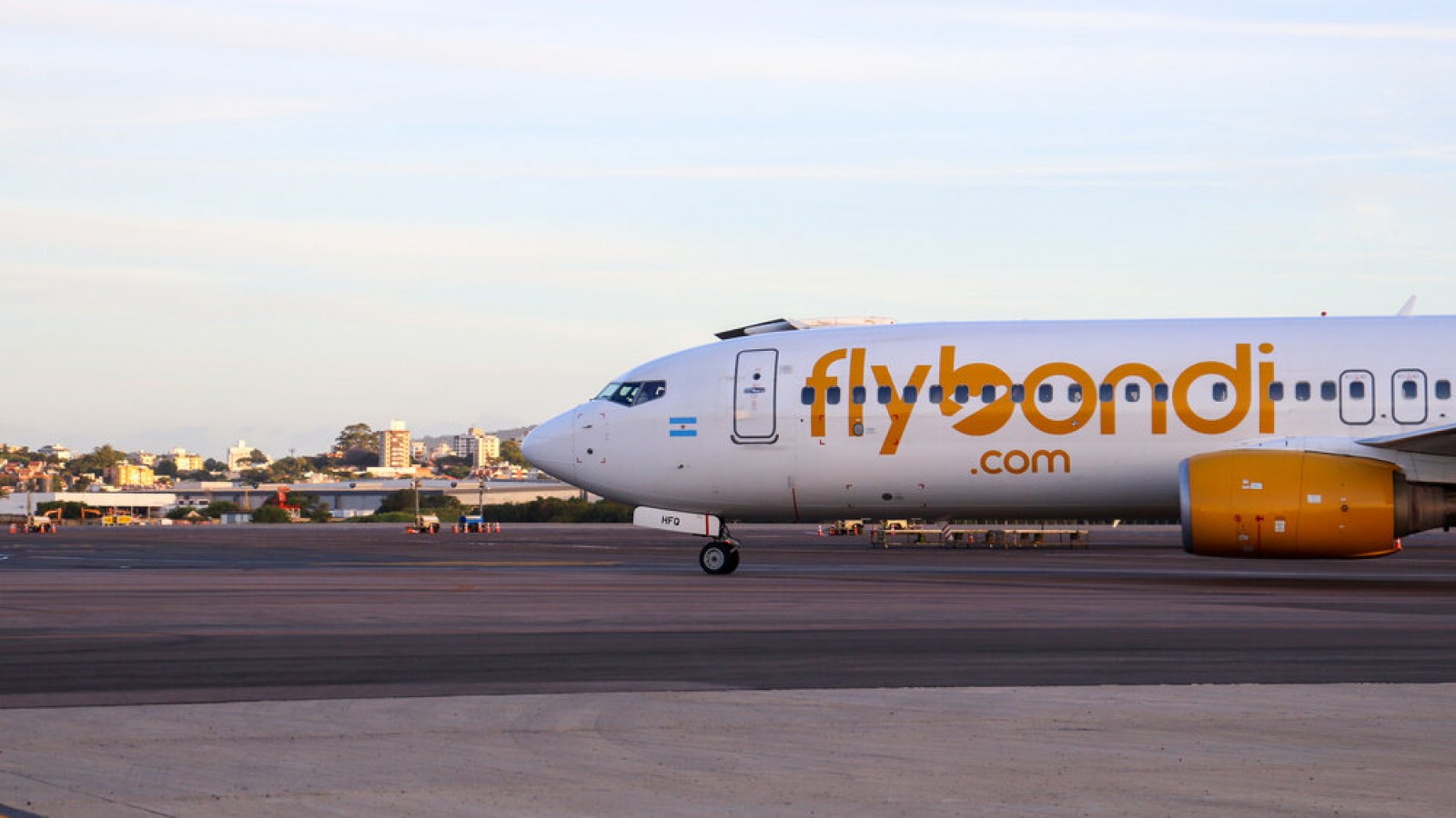 El susto de los pasajeros de Flybondi que viajaron de Buenos Aires a Mar del Plata, gratis