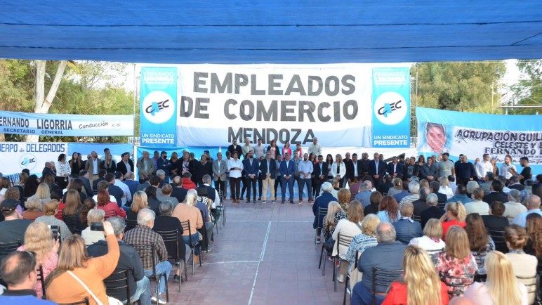 Trabajadores del comercio se pronunciaron a favor del paro del 24