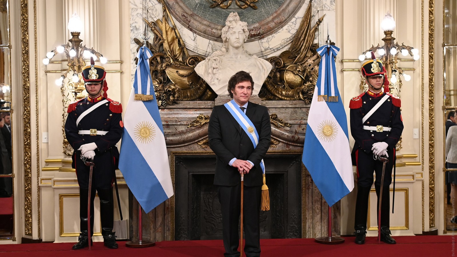 Decretan el 2024 como el "Año de la Defensa de la Vida, la Libertad y la Propiedad"