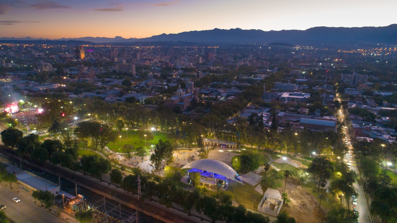 "Ciudad de origen y sueños" es la nueva Vendimia de la capital