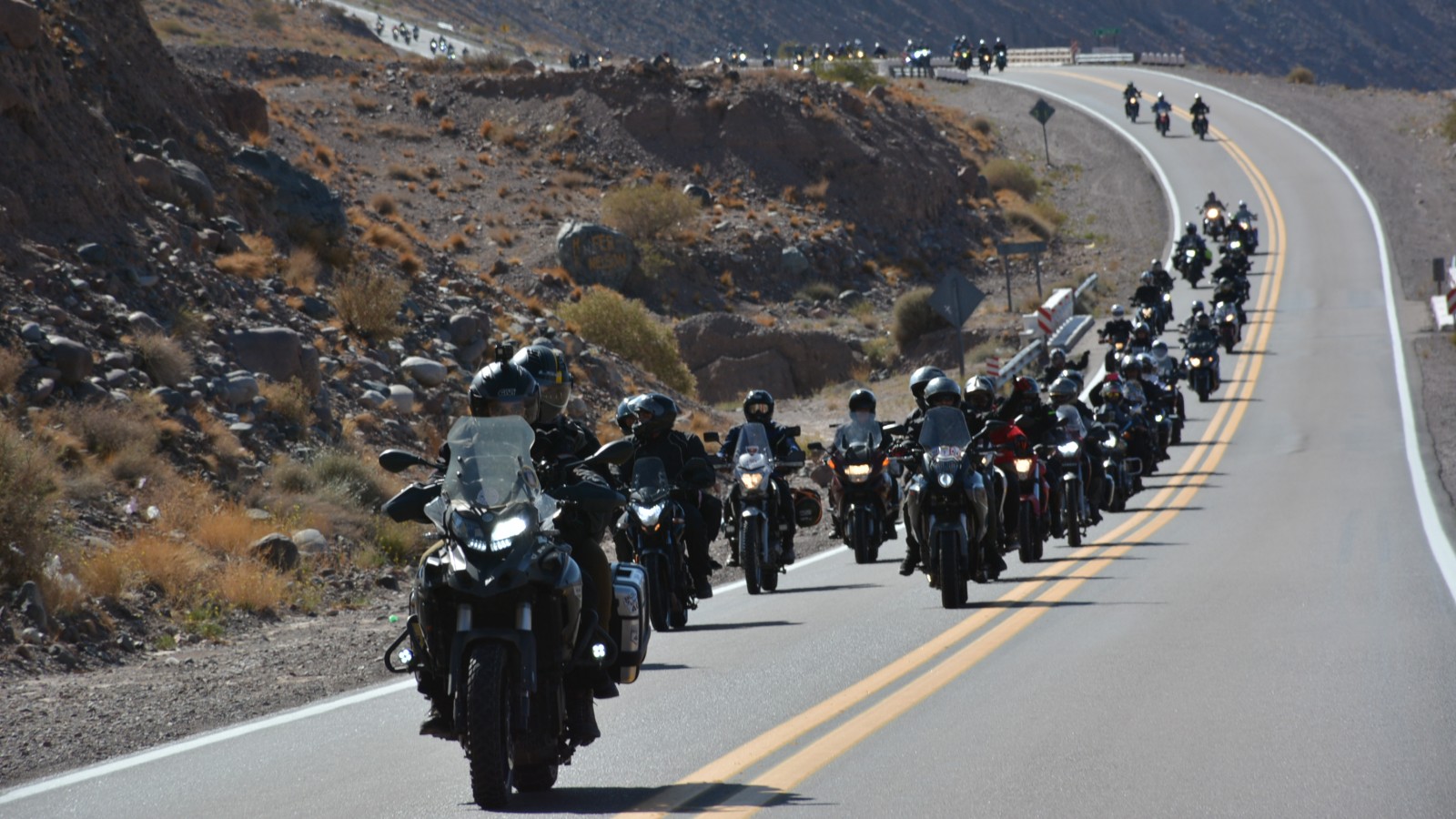 Un Moto Encuentro Internacional en lo más alto del mundo