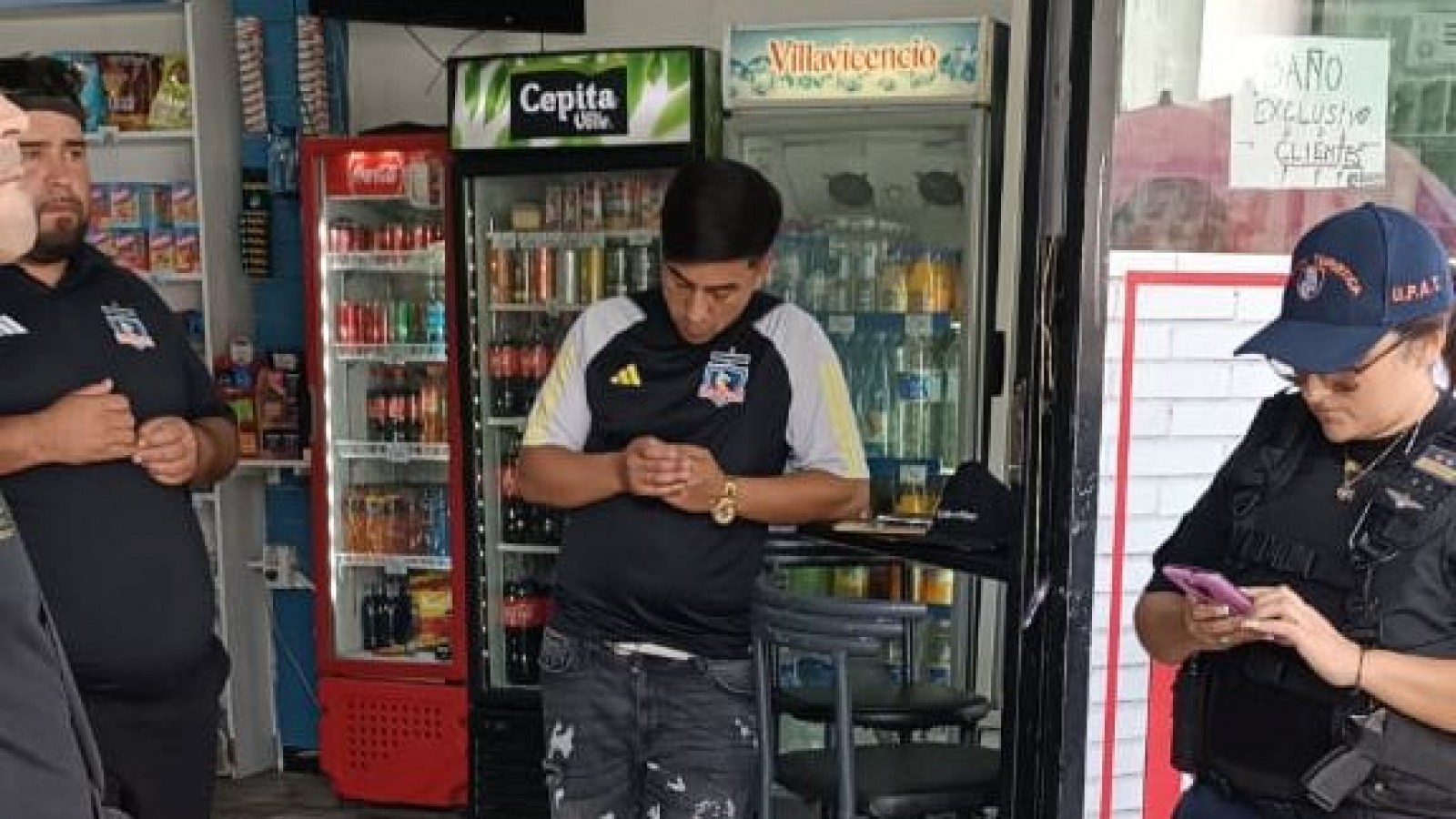 Preventores aprehendieron a hinchas de Colo Colo que habían agredido al equipo de Canal 7