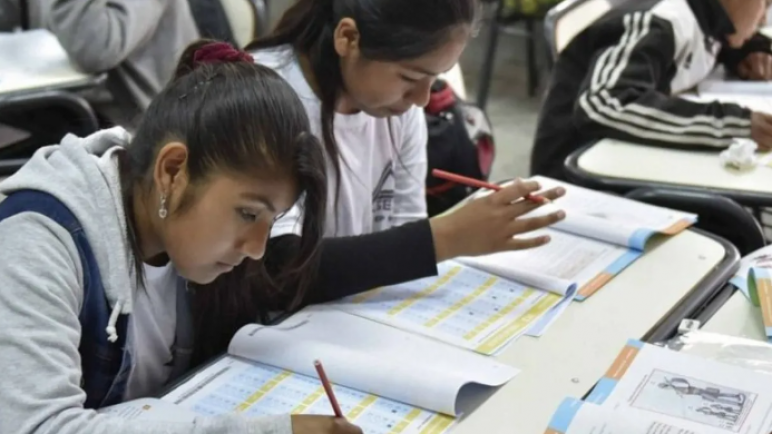 ANSES: Cómo hago el reclamo si aún no cobré la Ayuda Escolar en marzo