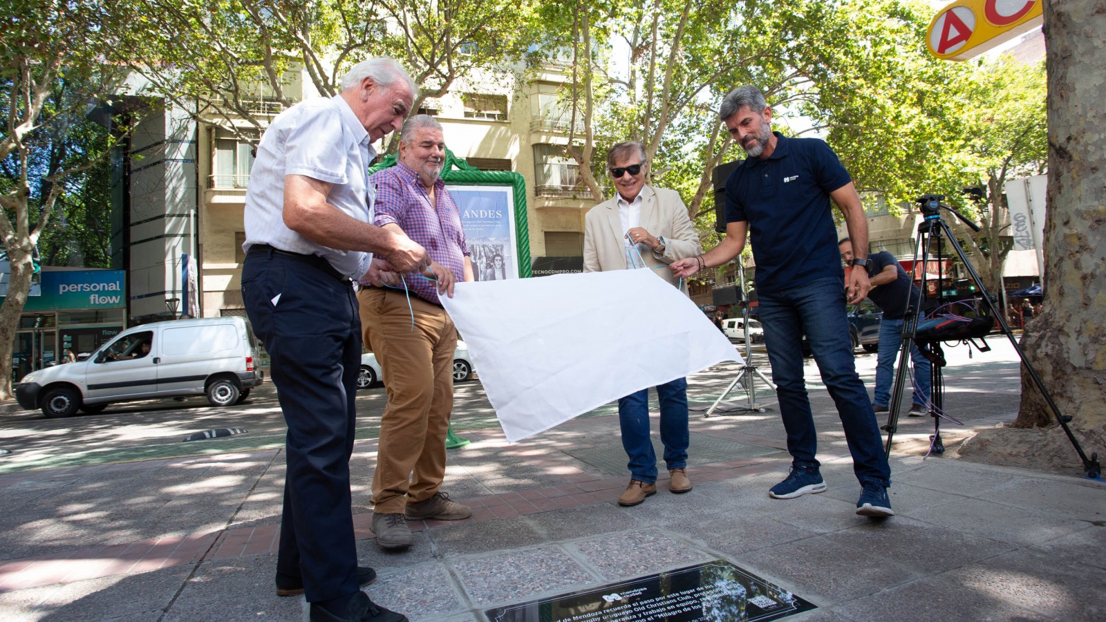 La Ciudad homenajeó a los uruguayos que en 1972 protagonizaron el Milagro de los Andes