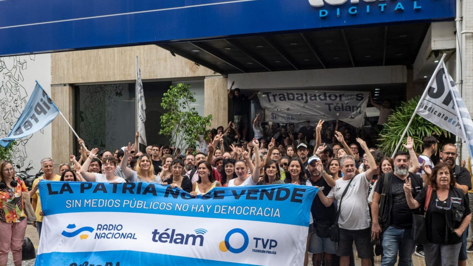 Milei afirmó que cerrará la Agencia Nacional de Noticias Télam