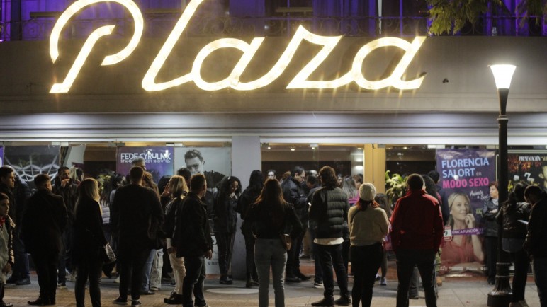 Luego de las refacciones, el Teatro Plaza reabre sus puertas para celebrar el Día de la Mujer